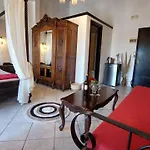 Saint Michel Boutique עיר רודוס