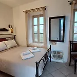 Saint Michel Boutique עיר רודוס
