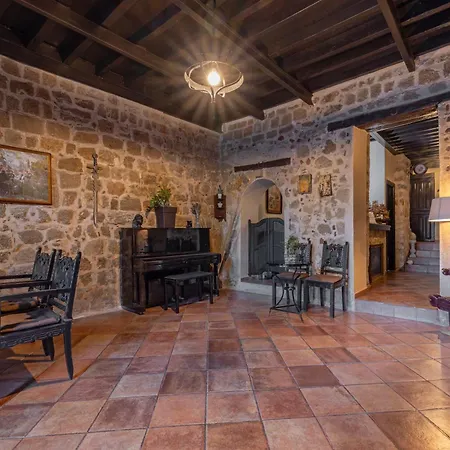 Saint Michel Boutique 3*