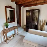 Saint Michel Boutique بيت ضيافة Rhodes City