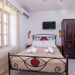 بيت ضيافة Saint Michel Boutique