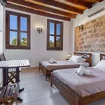 بيت ضيافة Saint Michel Boutique 3*