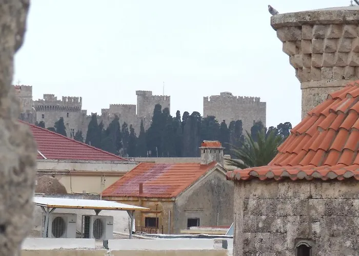 Konukevi Saint Michel Boutique Rhodes City