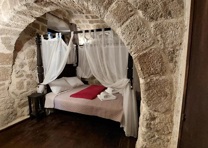 Konukevi Saint Michel Boutique 3*