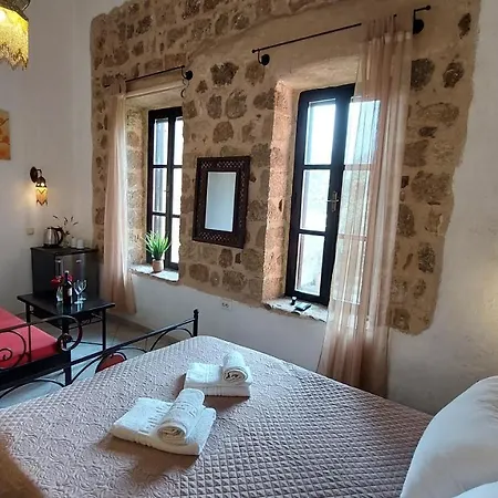 Saint Michel Boutique 게스트하우스 3*